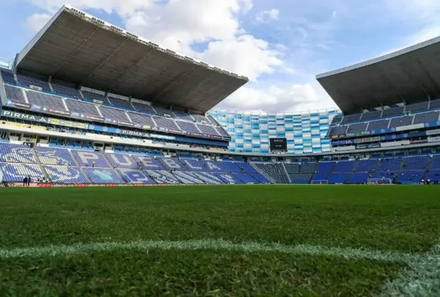 la cancha del Cuauhtémoc fue remodelada para cumplir con los lineamientos de la FIFA