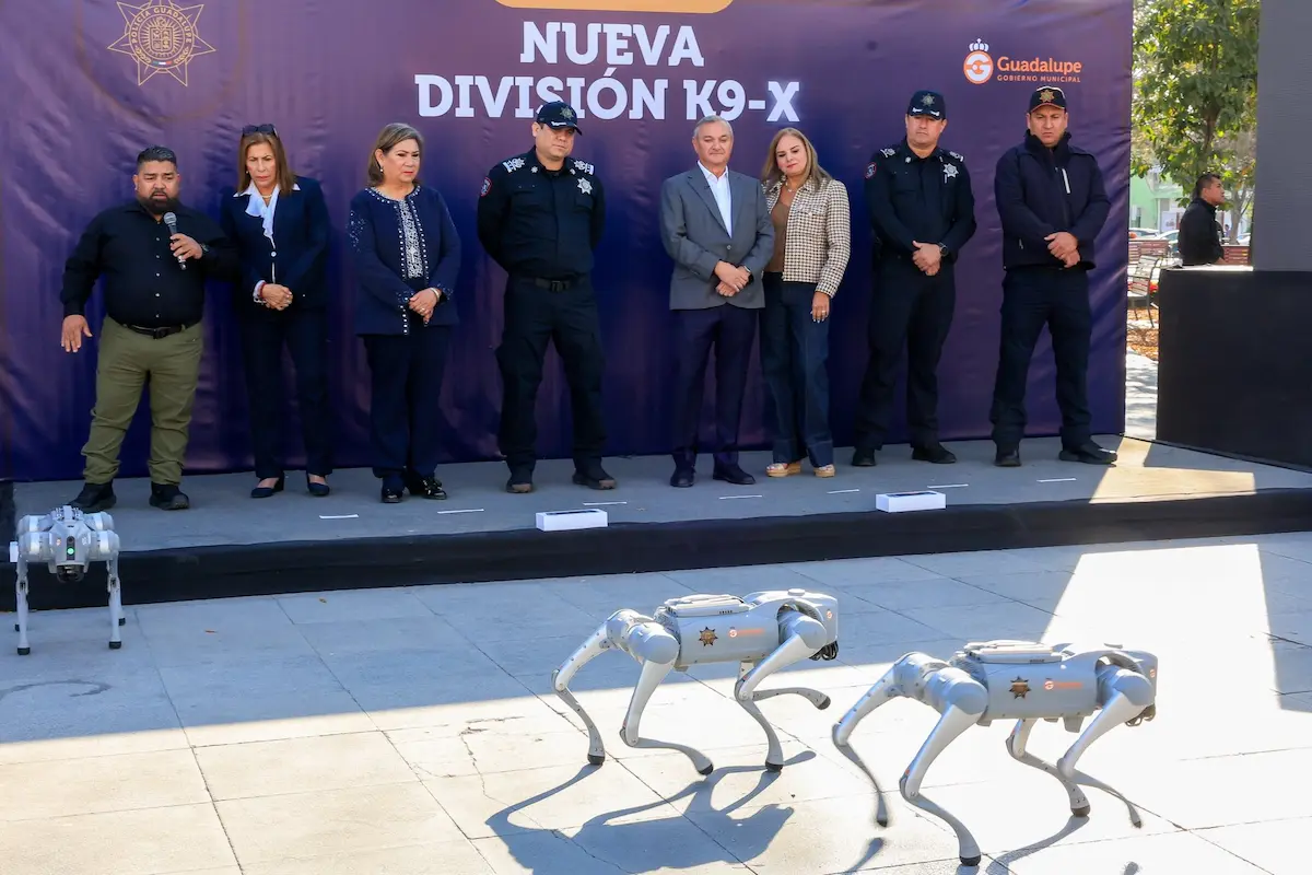 se trata de un equipo robótico diseñado exclusivamente para tareas de prevención, disuasión y detección temprana de situaciones inusuales