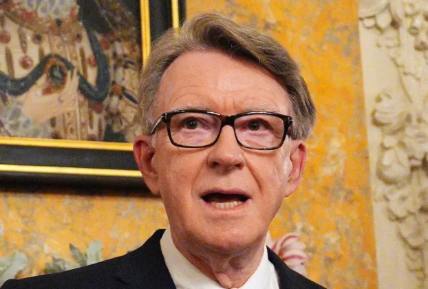 La detención de Mandelson se produce después de que el pasado jueves la Policía regional del Valle del Támesis también detuviera al expríncipe Andrés