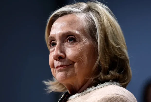 La ex secretaria de Estado Hillary Clinton declara a puerta cerrada ante un comité del Congreso sobre sus vínculos con el fallecido delincuente sexual Jeffrey Epstein
