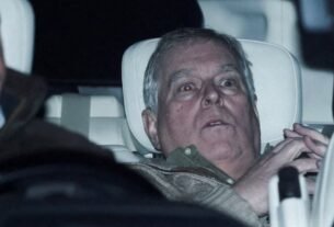 Mountbatten-Windsor fue detenido e interrogado por detectives de la Policía de Thames Valley