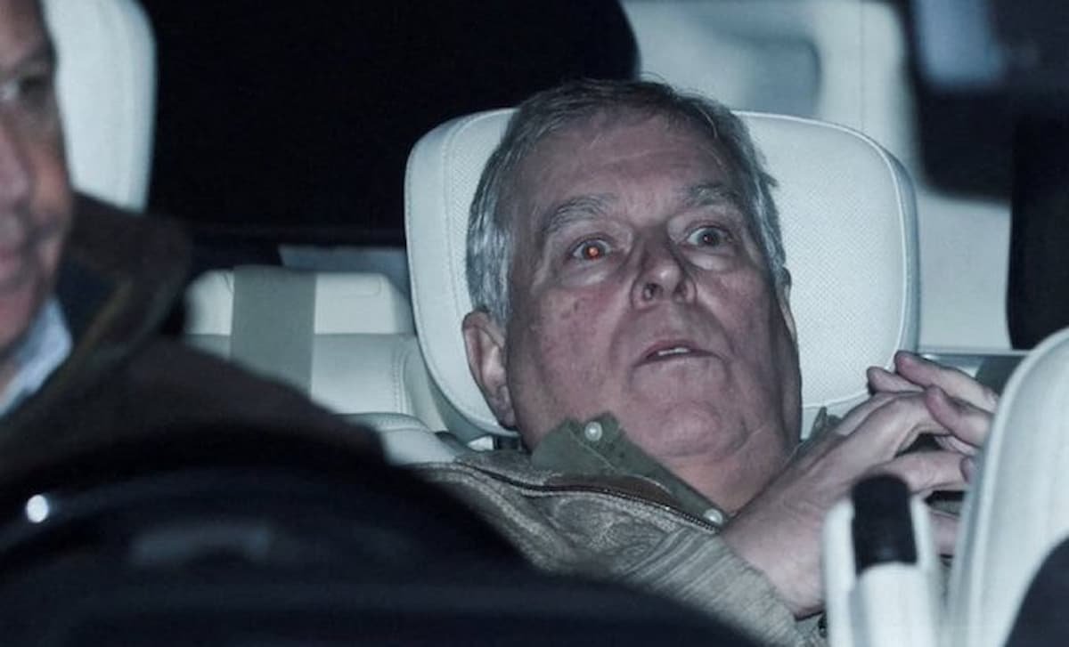 Mountbatten-Windsor fue detenido e interrogado por detectives de la Policía de Thames Valley