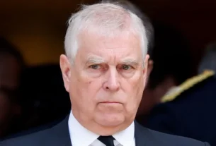 La medida impediría que Mountbatten-Windsor se convirtiera en rey