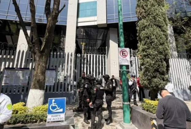 Guardia de seguridad de la Torre Prisma recibió una llamada en la que advertían que había un artefacto explosivo.