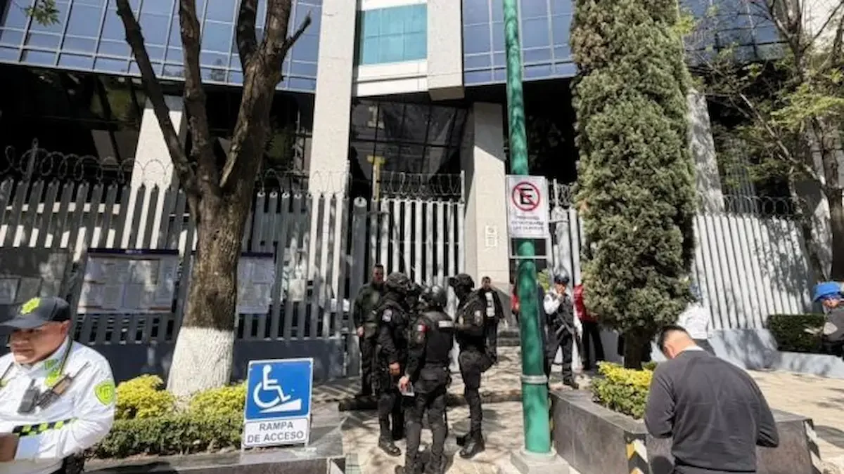 Guardia de seguridad de la Torre Prisma recibió una llamada en la que advertían que había un artefacto explosivo.