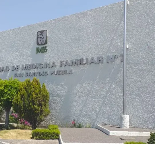 fachada de clinica 7 imss puebla