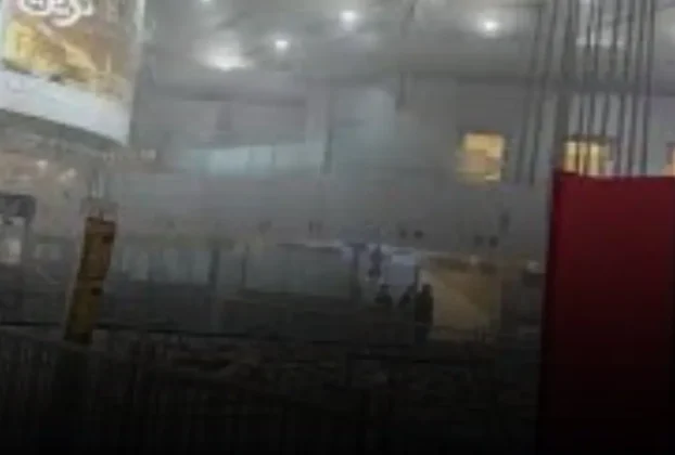 Aseguran los tanques de combustible del aeropuerto internacional del país del Golfo fueron atacados con drones