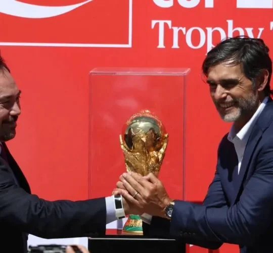 La copa hará una gira por 10 ciudades del país