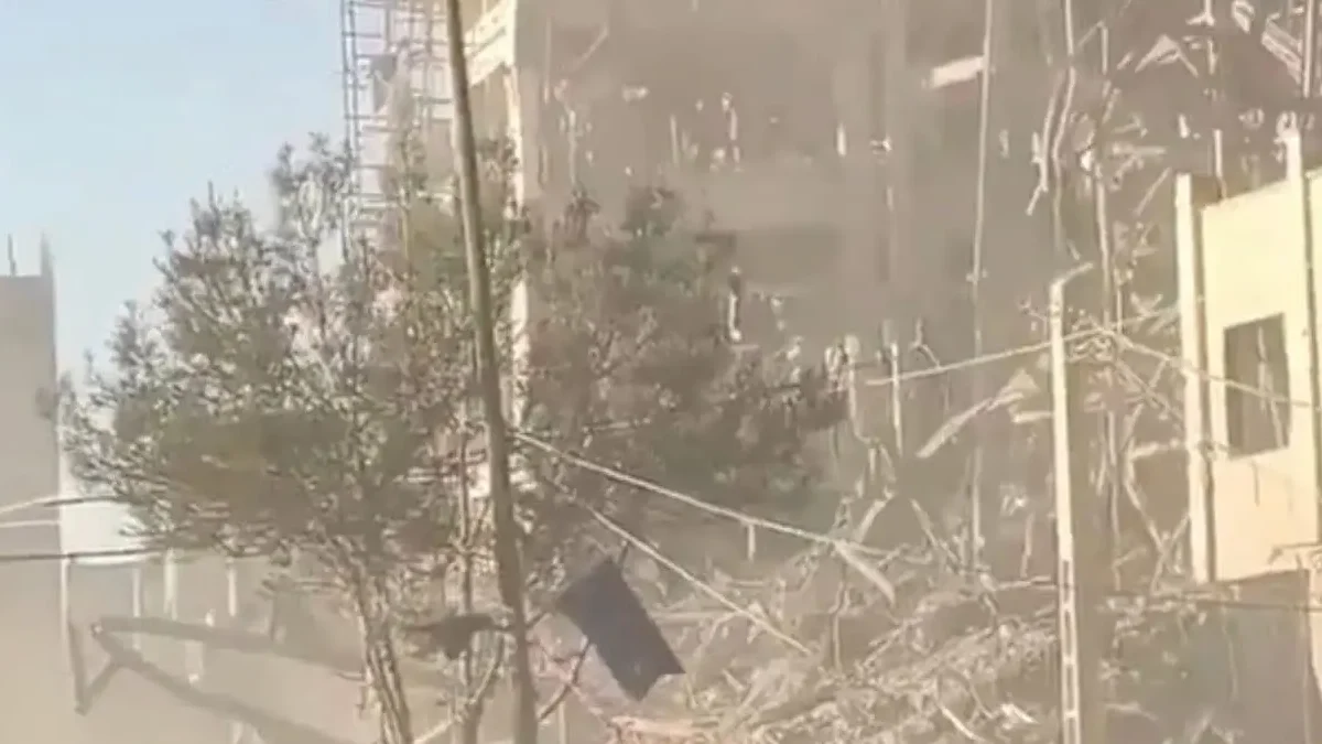 En ese momento no se encontraban reunidos los clérigos en el edificio.