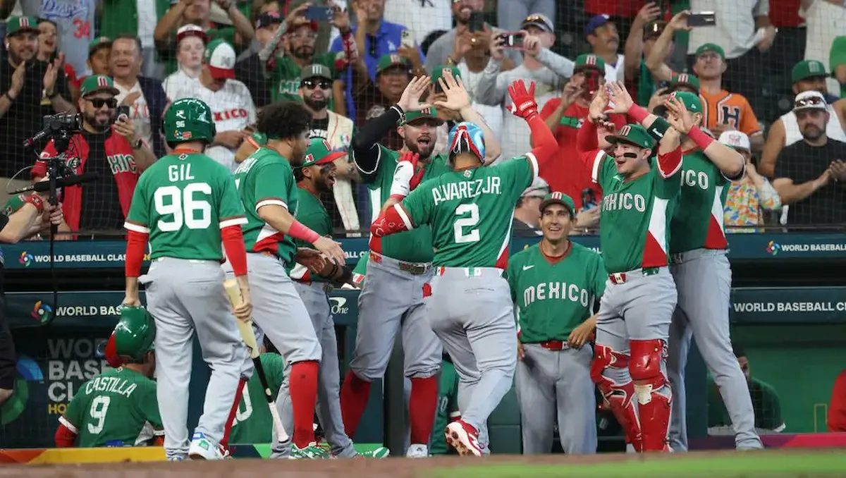 México tomó ventaja de 1-0 en el inicio de la segunda entrada gracias a Nacho Álvarez