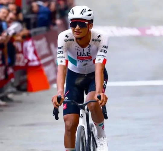 el cliclista originario de Baja California logró escalar hasta el primer puesto de la clasificación general