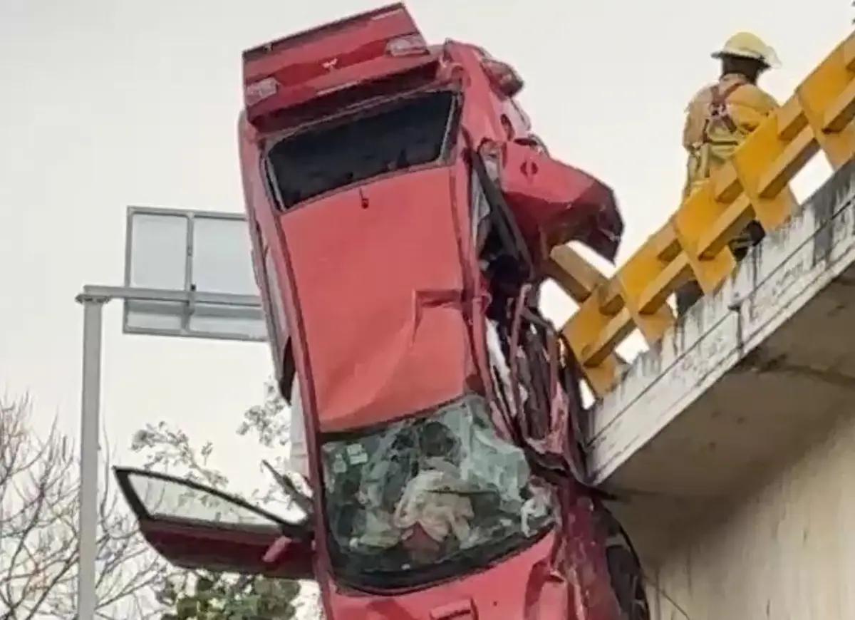coche del accidente de periferico ecologico