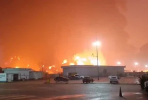 El incendio en la refinería de Dos bocas dejó cinco muertos