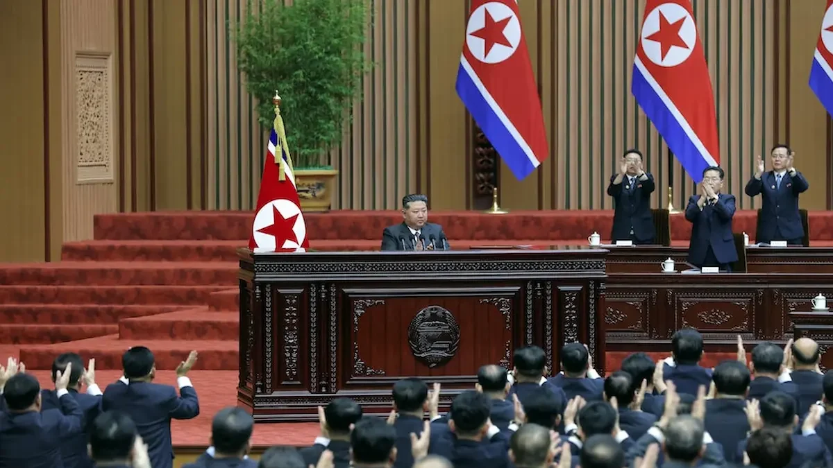 El informe indicó que la decisión de elegir a Kim para el "puesto máximo en el Estado norcoreano reflejaba "la voluntad y el deseo unánimes de todo el pueblo coreano".
