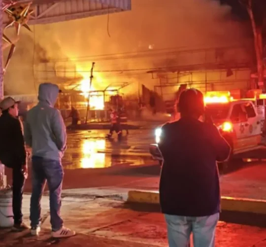 incendio en la central de abastos de puebla