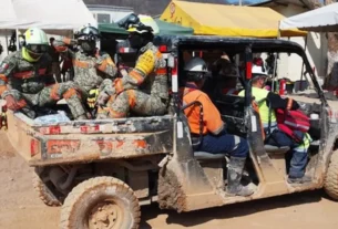 El deslizamiento de jales mineros obstruye por completo las entradas y galerías principales