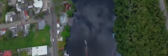 La Secretaría de Marina, a través de la Capitanía Regional de Dos Bocas, Tabasco, alertó por la presencia de residuos de hidrocarburos en inmediaciones del río Seco