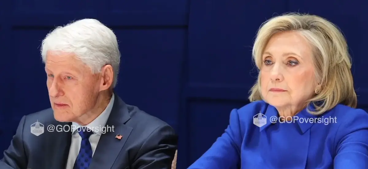 La publicación de los videos íntegros de las declaraciones de Bill y Hillary Clinton responde a años de demandas de transparencia de parte de legisladores y de sectores de la opinión pública
