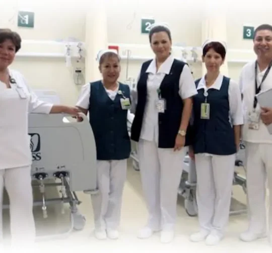 foto de enfermeros del imss
