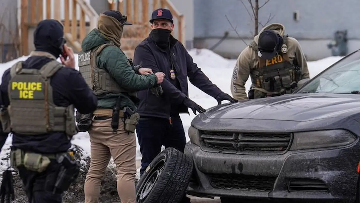 El estado busca obligar al gobierno de Trump a entregar pruebas en los casos de Good y Pretti