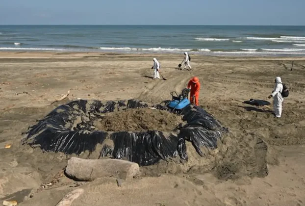 Ninguna autoridad ha informado sobre la causa de la fuga de petróleo