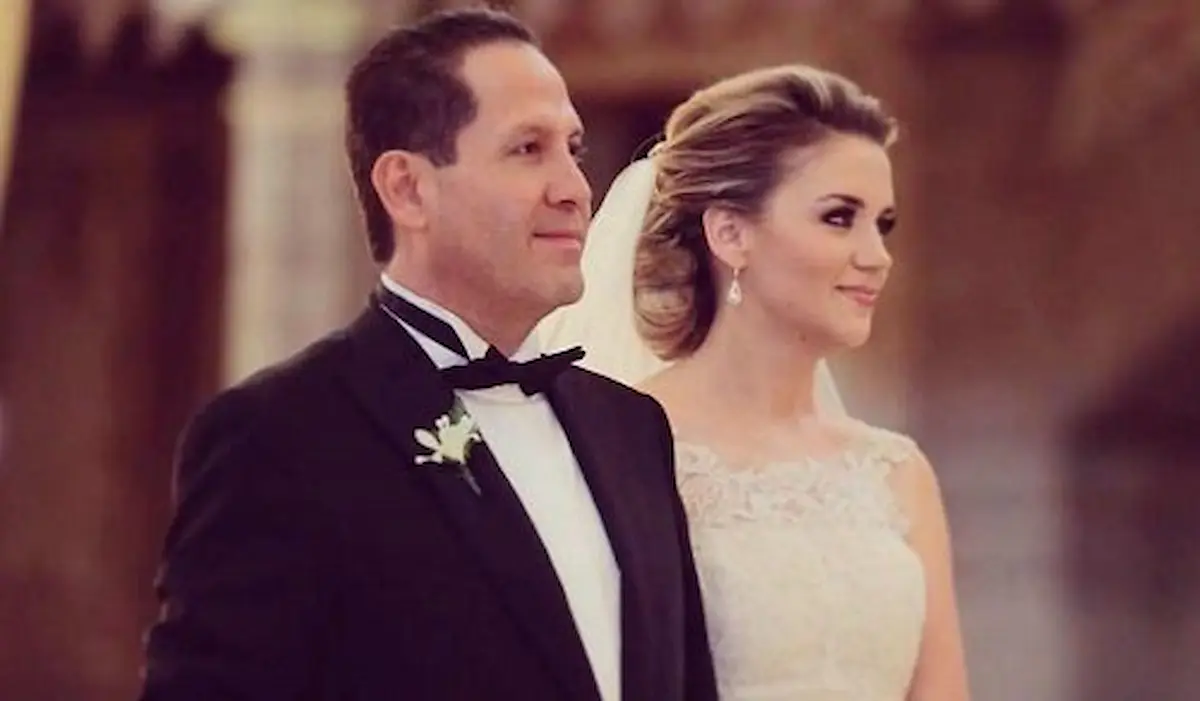 María Irene Dipp Walther, esposa del senador Eruviel Ávila, acusó, a través de un video alojado en redes sociales, que es víctima de violencia y amenazas ejercidas por el además exgobernador del Estado de México, a quien responsabilizó de cualquier agresión en su contra y/o la de sus hijos Juan Pablo y María Ávila Dipp.