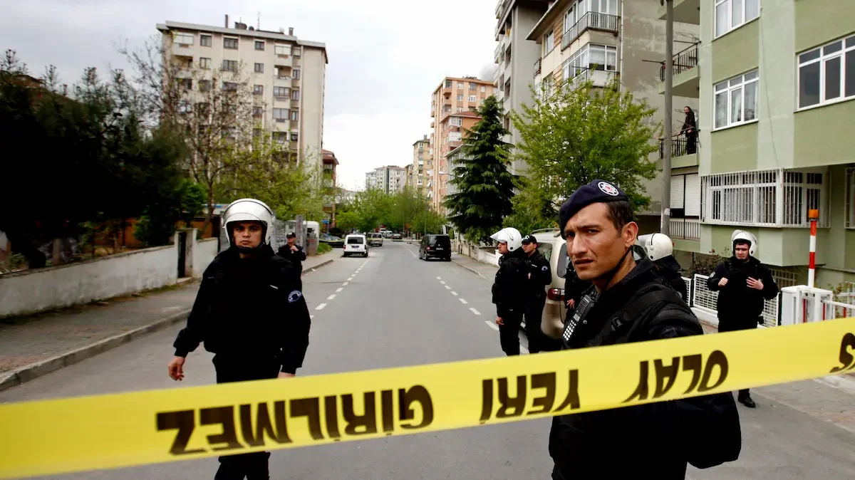 Las autoridades de Turquía informaron este miércoles de que al menos cuatro personas han muerto y otras 20 han resultado heridas, cuatro de ellas de gravedad, en otro tiroteo registrado en un colegio de la ciudad de Kahramanmaras