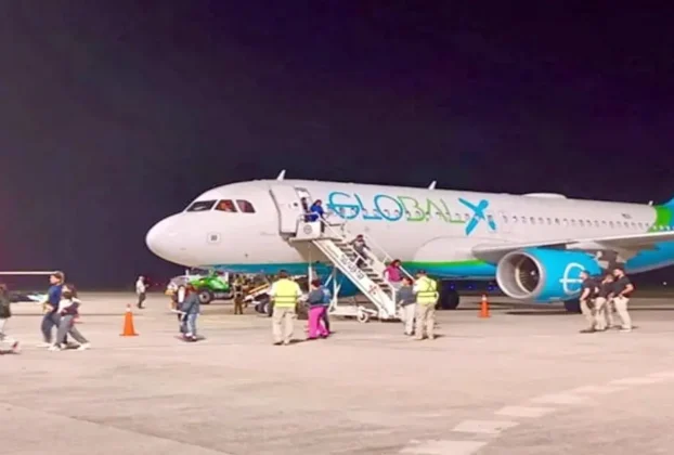 con base en datos del Instituto Nacional de Migración, 164 mil 44 corresponden a deportaciones por vía terrestre y 39 mil 4241, aérea.