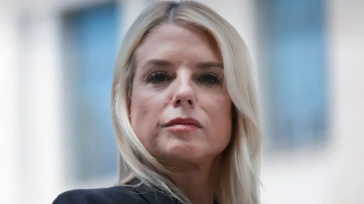 Trump comunicó a Bondi su cese a última hora del miércoles.