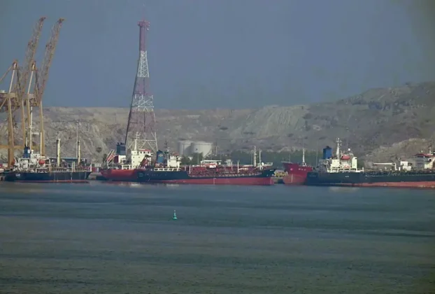 Irán permitió el tránsito para el paso de buques con alimentos y suministros para el ganado