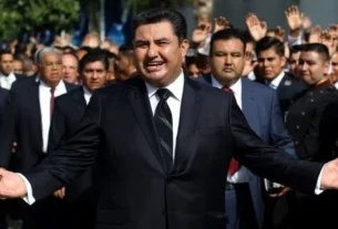 el anterior titular de la dependencia, Alejandro Gertz Manero, determinó el no ejercicio de la acción penal, informó la presidenta Claudia Sheinbaum Pardo.