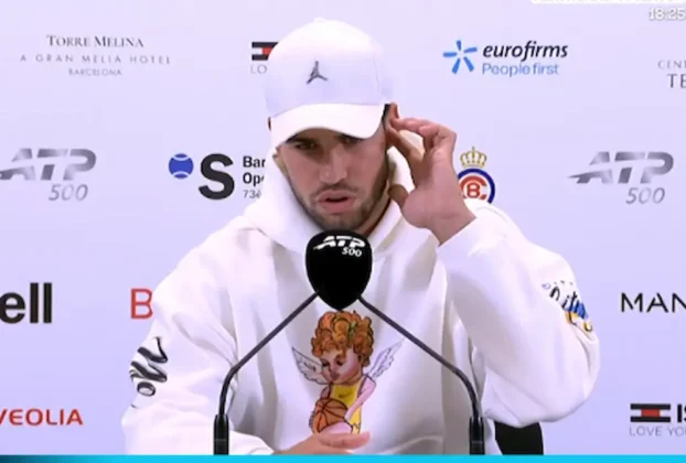 El español sufrió la lesión durante su victoria por 6-4 y 6-2 en primera ronda contra Otto Virtanen, pero pudo completar el partido a pesar de las molestias.