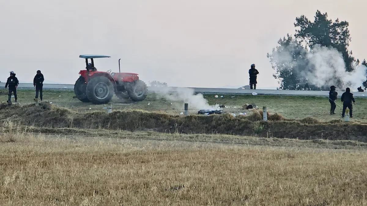 De acuerdo con la transmisión en vivo, que en ese momento realizó un integrante del grupo de campesinos, desconocían el paradero de algunos de sus compañeros