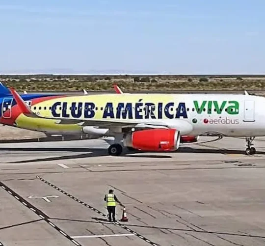 No está claro el tipo de falla que presentó la aeronave, pero los informantes añadieron que la situación se mantuvo bajo control por parte de la tripulación.