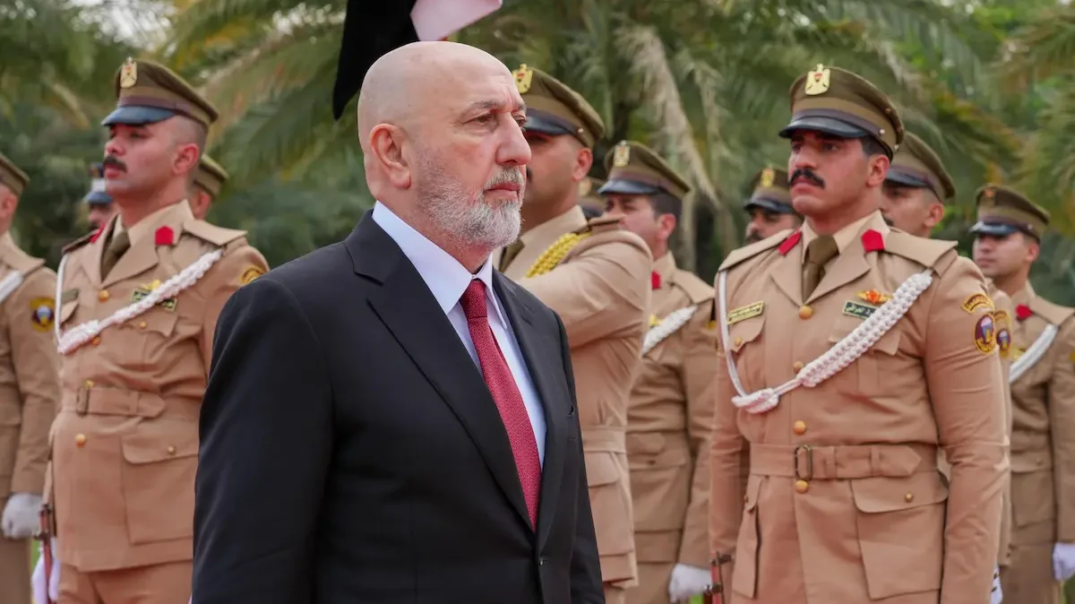 El parlamento de Irak indicó que Nizar Amedi obtuvo 208 votos frente a los 15 de su oponente, Muthanna Amin