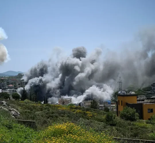 Israel y Líbano acordaron un alto el fuego de 10 días, aunque no hubo indicios de si el movimiento libanés Hezbollah, respaldado por Irán, se sumará al acuerdo.