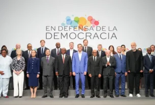 En el comunicado conjunto, y ante “la evolución de los acontecimientos” en Cuba, los tres Gobiernos alertaron de la “dramática situación” que vive el pueblo cubano y emplazan a que se adopten las medidas necesarias para aliviar esta situación y se eviten acciones “que agravan las condiciones de vida de la población o contrarias al Derecho Internacional”.