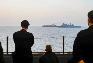 Los ataques fueron llevados a cabo por la Guardia Revolucionaria, según medios iraníes, que informaron que la fuerza incautó dos de los buques y los estaba llevando a Irán.