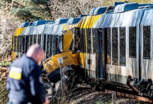 El accidente ocurrió entre las localidades danesas de Hillerød y Kagerup, una zona rural a unos 40 kilómetros al norte de Copenhague