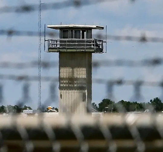 Todd Blanche, fiscal interino de EU autorizó la solicitud de sentencias de muerte contra nueve reos, luego que Donald Trump revocara la moratoria sobre penas federales impuesta por el ex mandatario estadunidense, Joe Biden.