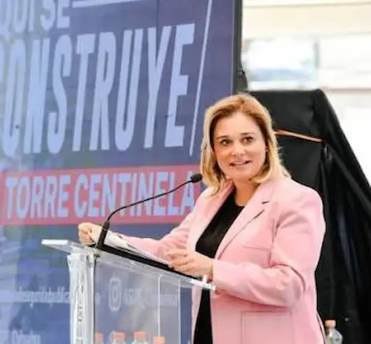 El titular de la Secretaría de Seguridad y Protección Ciudadana (SSPC), Omar García Harfuch, se reunió ayer en privado con la gobernadora de Chihuahua, María Eugenia Campos