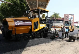 maquinas de pavimentacion en la 24 sur