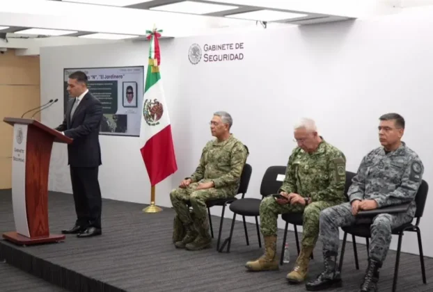 El titular de la SSPC, Omar García Harfuch, durante la conferencia de prensa del gabinete de seguridad