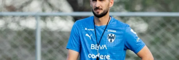 El Club de Futbol Monterrey anunció la salida de Nicolás Sánchez como director técnico del primer equipo varonil, poniendo fin a su etapa al frente del banquillo albiazul.