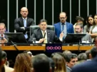 La anulación del veto de Lula salió adelante con 318 votos a favor y 144 en contra en la Cámara de Diputados y con 49 frente a 24 en el Senado, resultado facilitado por la mayoría conservadora en ambas cámaras y el clima de insatisfacción con el Gobierno.