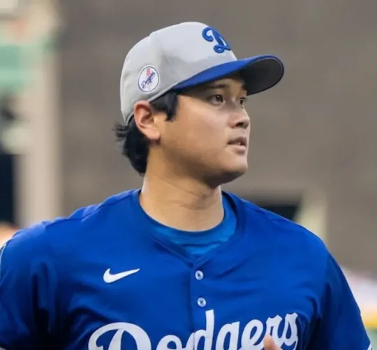 Los Dodgers anotaron cuatro carreras en la octava entrada ante el cubano Cionel Pérez (0-1)