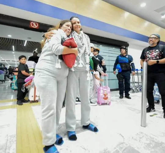 Se espera que para el sábado lleguen a nuestro país los demás integrantes de la delegación mexicana, tras haber sido secuestrados por autoridades de Israel: Paulina del Castillo, Diego Velázquez y Al Matuasem Flores.