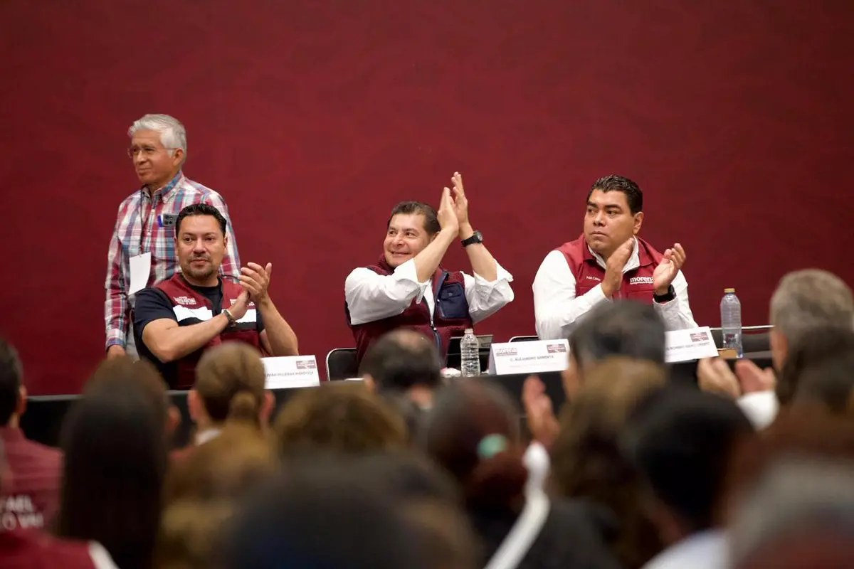 Morena instala Consejo Municipal en Puebla capital y toma protesta a 849 comités seccionales