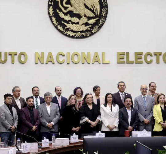 Debido al Mundial de Futbol, el Instituto Nacional Electoral (INE) suspenderá trabajo presencial en las oficinas ubicadas en el sur de la Ciudad de México, y en otras entidades del centro del país, por casi mes y medio, del lunes 1 de junio al domingo 12 de julio.