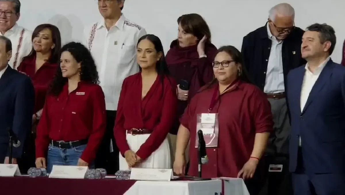 Tras confirmar que acudieron más de mil 800 congresistas del partido, lo que permite el quorum para sesionar, el presidente del Consejo Nacional de este partido inició los trabajos con un mensaje a los morenistas en el que recalcó “en la historia de los movimientos populares, hay momentos en los que no basta ganar elecciones.